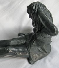 femme assise