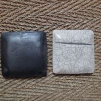 2 rakus noir et blanc